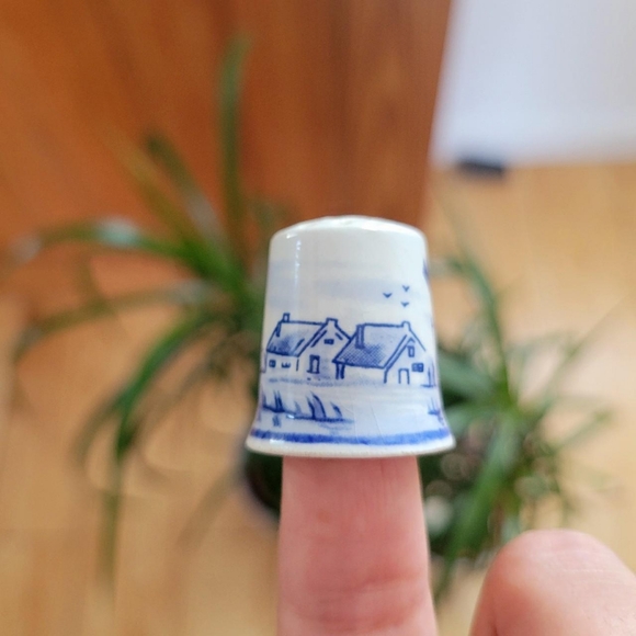 Vintage Farm Scene with Windmill, Farm Houses & Birds Thimble - Picture 3 of 15